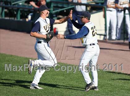 Thumbnail 3 in Hilton vs. Victor (Section 5 Class AA Final) photogallery.