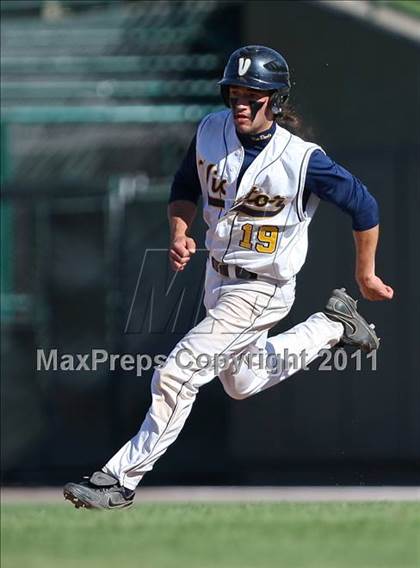 Thumbnail 3 in Hilton vs. Victor (Section 5 Class AA Final) photogallery.