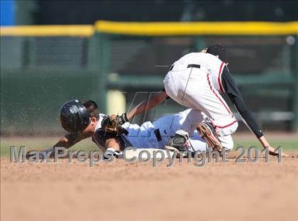 Thumbnail 1 in Hilton vs. Victor (Section 5 Class AA Final) photogallery.