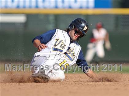 Thumbnail 2 in Hilton vs. Victor (Section 5 Class AA Final) photogallery.