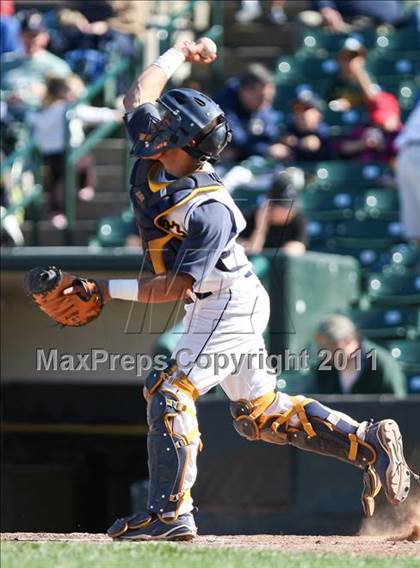 Thumbnail 3 in Hilton vs. Victor (Section 5 Class AA Final) photogallery.