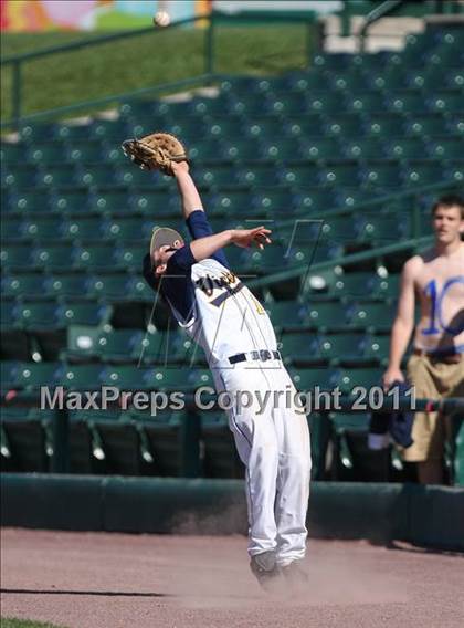 Thumbnail 1 in Hilton vs. Victor (Section 5 Class AA Final) photogallery.