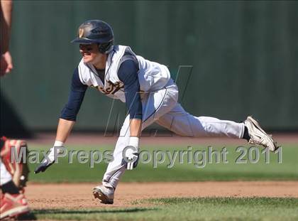 Thumbnail 2 in Hilton vs. Victor (Section 5 Class AA Final) photogallery.