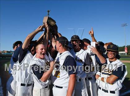 Thumbnail 3 in Hilton vs. Victor (Section 5 Class AA Final) photogallery.