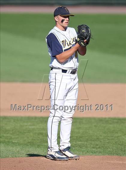 Thumbnail 2 in Hilton vs. Victor (Section 5 Class AA Final) photogallery.