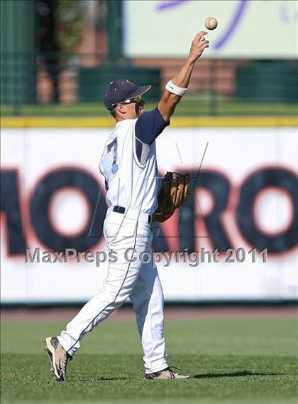 Thumbnail 3 in Hilton vs. Victor (Section 5 Class AA Final) photogallery.