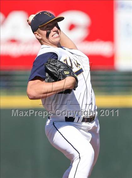 Thumbnail 3 in Hilton vs. Victor (Section 5 Class AA Final) photogallery.