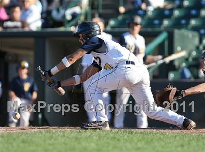 Thumbnail 2 in Hilton vs. Victor (Section 5 Class AA Final) photogallery.