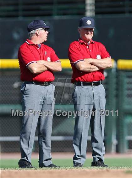 Thumbnail 1 in Hilton vs. Victor (Section 5 Class AA Final) photogallery.