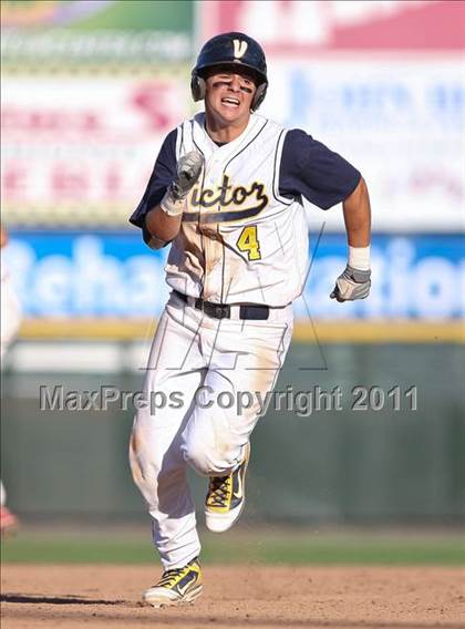 Thumbnail 1 in Hilton vs. Victor (Section 5 Class AA Final) photogallery.