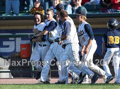 Thumbnail 3 in Hilton vs. Victor (Section 5 Class AA Final) photogallery.