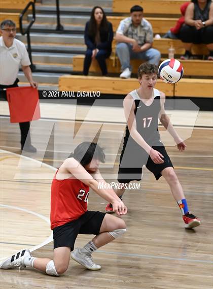 Thumbnail 3 in Douglas County vs. Eaglecrest (CHSAA 5A Semi-Final) photogallery.