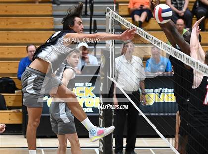Thumbnail 3 in Douglas County vs. Eaglecrest (CHSAA 5A Semi-Final) photogallery.
