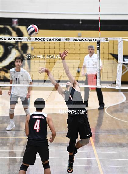 Thumbnail 2 in Douglas County vs. Eaglecrest (CHSAA 5A Semi-Final) photogallery.