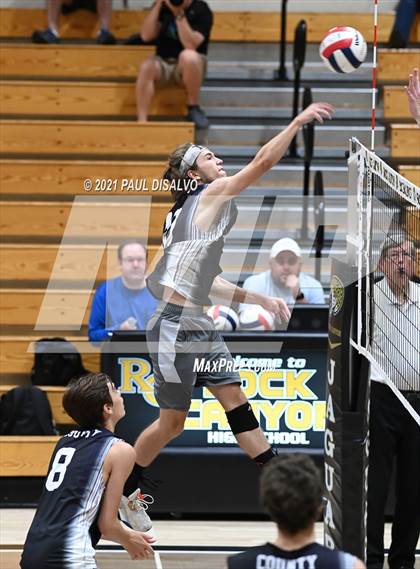Thumbnail 2 in Douglas County vs. Eaglecrest (CHSAA 5A Semi-Final) photogallery.
