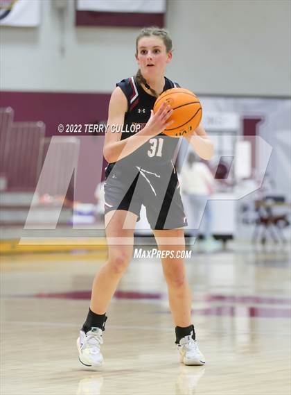 Thumbnail 2 in Viewmont vs. Jordan (Beetdigger Classic) photogallery.