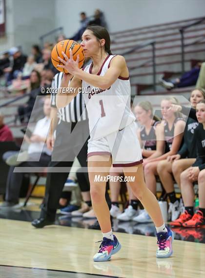 Thumbnail 3 in Viewmont vs. Jordan (Beetdigger Classic) photogallery.