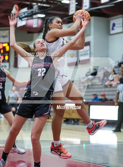 Thumbnail 1 in Viewmont vs. Jordan (Beetdigger Classic) photogallery.