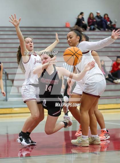 Thumbnail 1 in Viewmont vs. Jordan (Beetdigger Classic) photogallery.