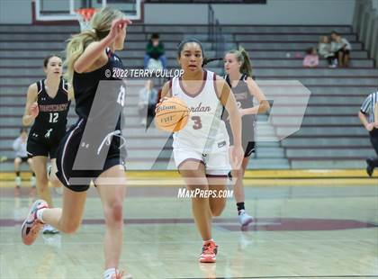Thumbnail 2 in Viewmont vs. Jordan (Beetdigger Classic) photogallery.