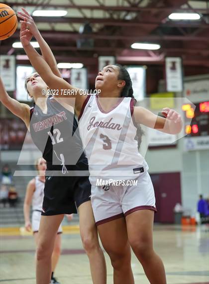Thumbnail 2 in Viewmont vs. Jordan (Beetdigger Classic) photogallery.