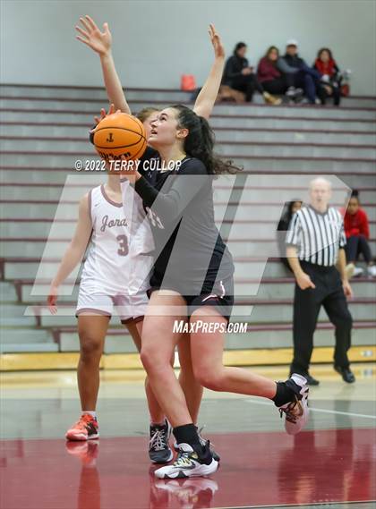 Thumbnail 3 in Viewmont vs. Jordan (Beetdigger Classic) photogallery.