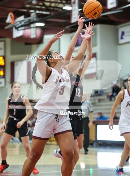 Thumbnail 2 in Viewmont vs. Jordan (Beetdigger Classic) photogallery.