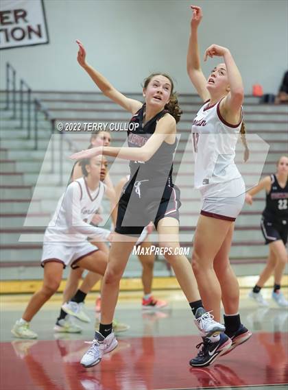 Thumbnail 3 in Viewmont vs. Jordan (Beetdigger Classic) photogallery.