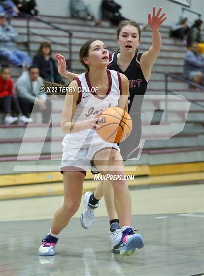 Thumbnail 1 in Viewmont vs. Jordan (Beetdigger Classic) photogallery.