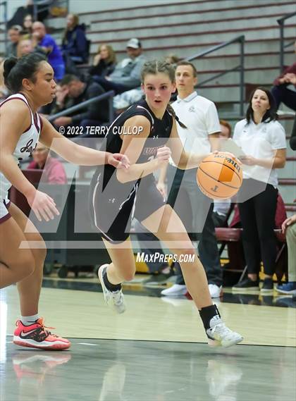 Thumbnail 2 in Viewmont vs. Jordan (Beetdigger Classic) photogallery.