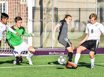 Thumbnail 2 in Blue Valley Southwest vs Maize South (KSHSAA 5A Final) photogallery.