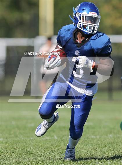 Thumbnail 3 in Ward Melville @ Riverhead photogallery.