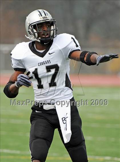 Thumbnail 3 in Harrisburg vs. Bishop McDevitt photogallery.