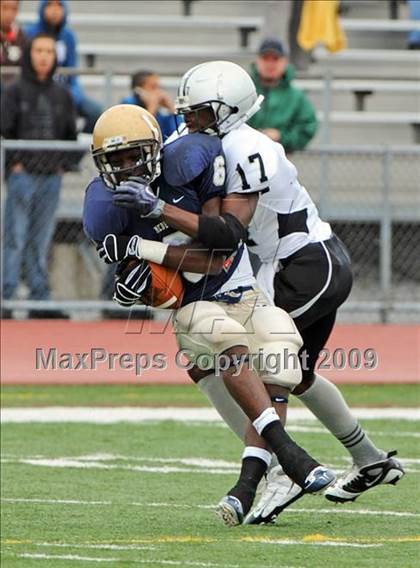 Thumbnail 2 in Harrisburg vs. Bishop McDevitt photogallery.
