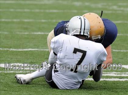 Thumbnail 3 in Harrisburg vs. Bishop McDevitt photogallery.