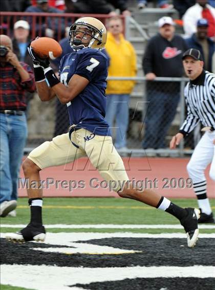 Thumbnail 3 in Harrisburg vs. Bishop McDevitt photogallery.