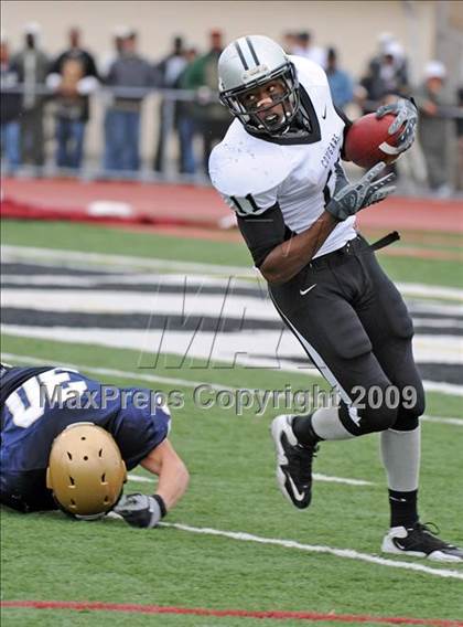 Thumbnail 2 in Harrisburg vs. Bishop McDevitt photogallery.