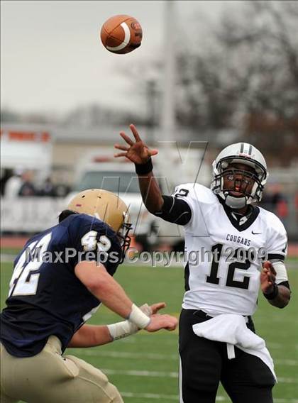 Thumbnail 2 in Harrisburg vs. Bishop McDevitt photogallery.