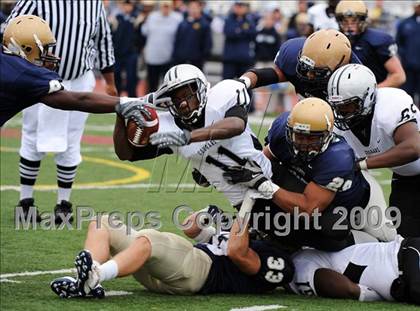 Thumbnail 3 in Harrisburg vs. Bishop McDevitt photogallery.