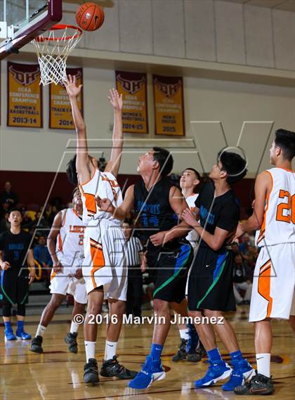 Thumbnail 1 in Robert F. Kennedy Community vs. Lincoln (CIF Los Angeles Section Playoff) photogallery.