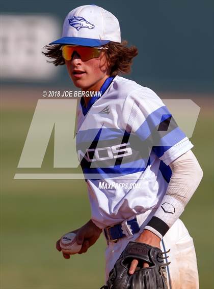 Thumbnail 2 in Bishop Union vs. Lindsay (CIF CS D6 Final) photogallery.