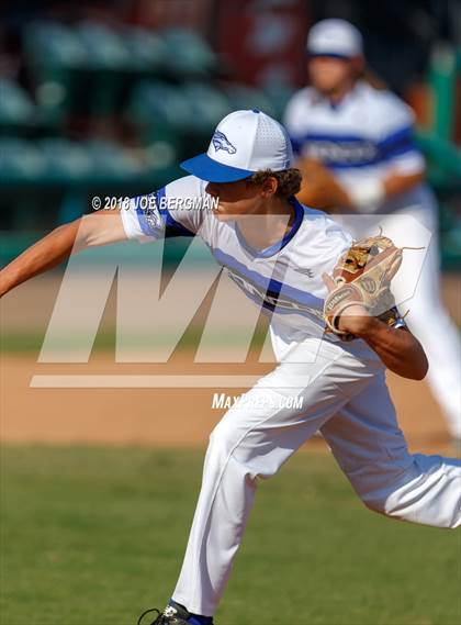 Thumbnail 1 in Bishop Union vs. Lindsay (CIF CS D6 Final) photogallery.