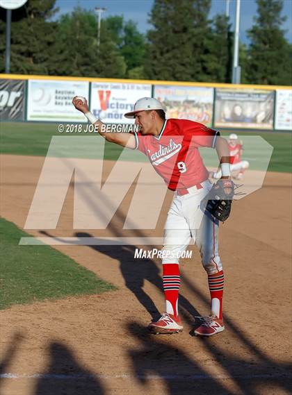 Thumbnail 2 in Bishop Union vs. Lindsay (CIF CS D6 Final) photogallery.