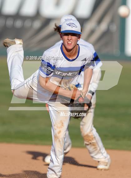 Thumbnail 3 in Bishop Union vs. Lindsay (CIF CS D6 Final) photogallery.