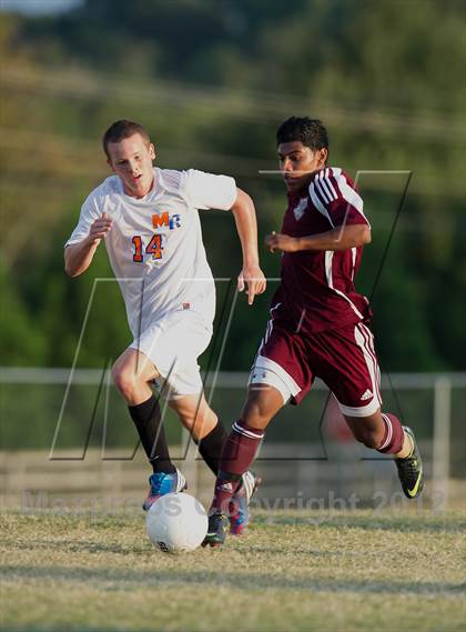 Thumbnail 1 in Marvin Ridge vs Jay M Robinson photogallery.
