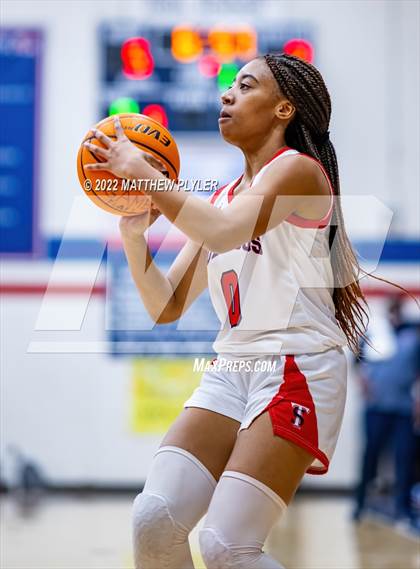Thumbnail 3 in Seventy-First vs Terry Sanford (NCHSAA 3A - Second Round) photogallery.
