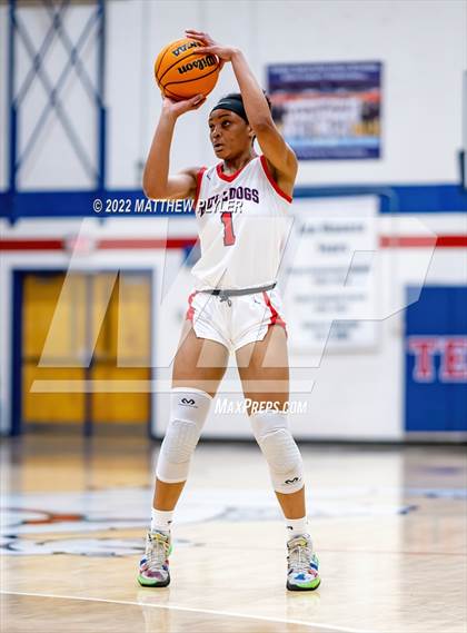 Thumbnail 2 in Seventy-First vs Terry Sanford (NCHSAA 3A - Second Round) photogallery.