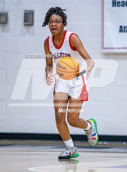 Thumbnail 1 in Seventy-First vs Terry Sanford (NCHSAA 3A - Second Round) photogallery.