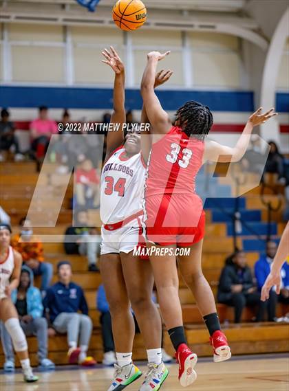 Thumbnail 1 in Seventy-First vs Terry Sanford (NCHSAA 3A - Second Round) photogallery.