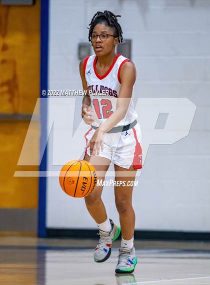 Thumbnail 2 in Seventy-First vs Terry Sanford (NCHSAA 3A - Second Round) photogallery.